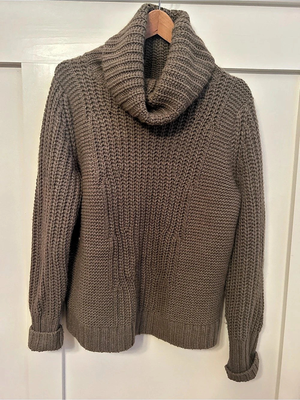 Banana Republic Italian Yarn Turtleneck Sweater Brown Like New